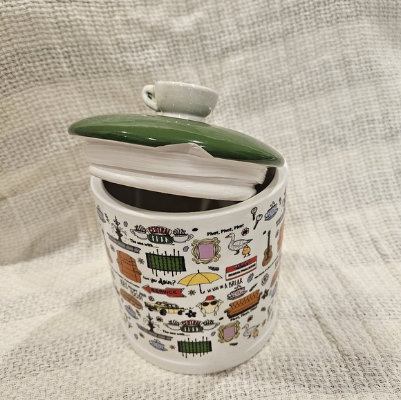 Friends TV Show Canister Cookie Jar - Picture 5 of 7